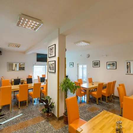 Adria Blue Couette-café Lokva Rogoznica