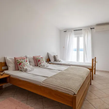 Adria Blue Bed & Breakfast 3*