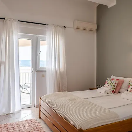 Adria Blue Bed & Breakfast 3*
