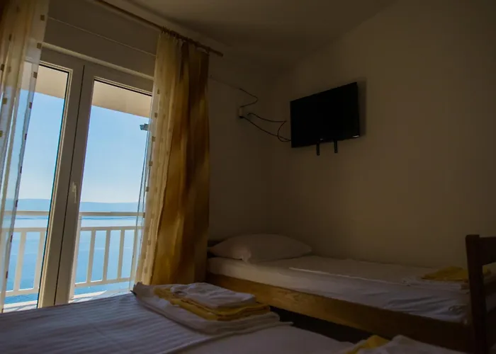 Adria Blue Couette-café 3*